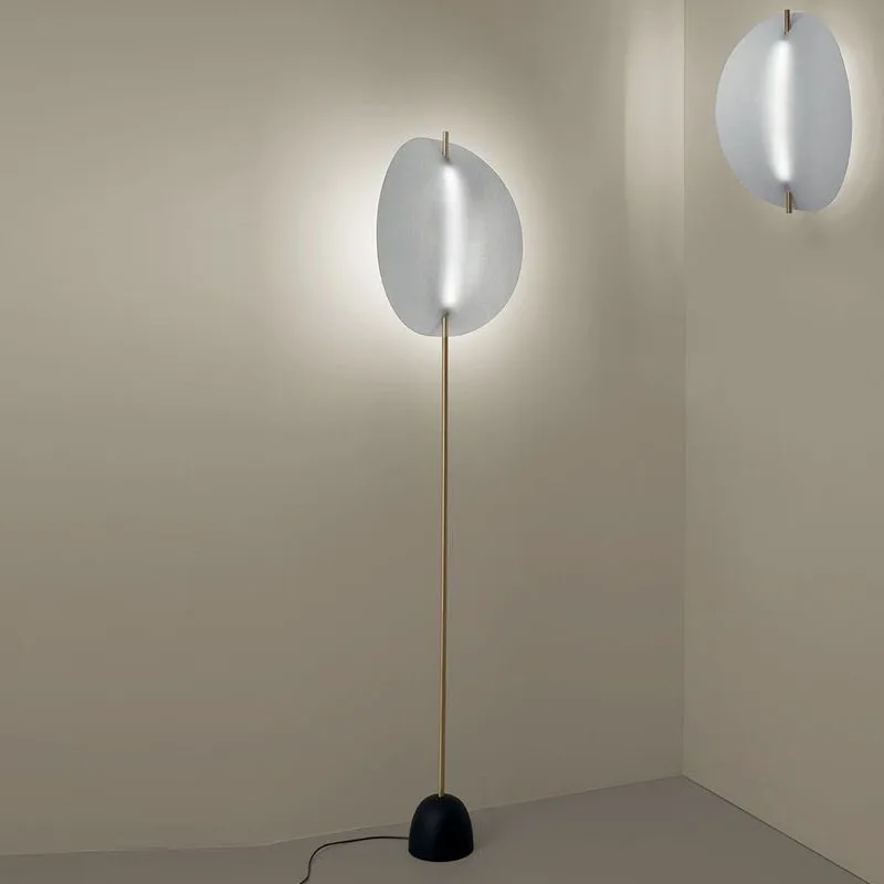 

Simple post-modern floor lamp personality living room bedroom bedside corner lamp model room study lamp