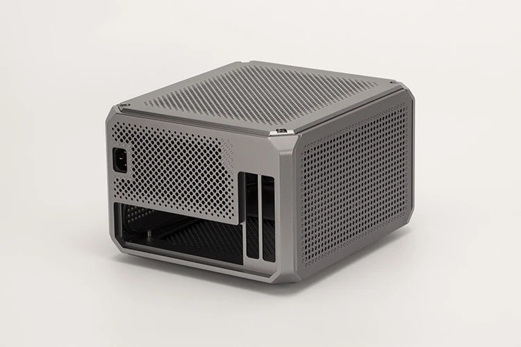 ITX in-line graphics card DIY aluminum alloy computer empty case desktop game mini high-end HTPC