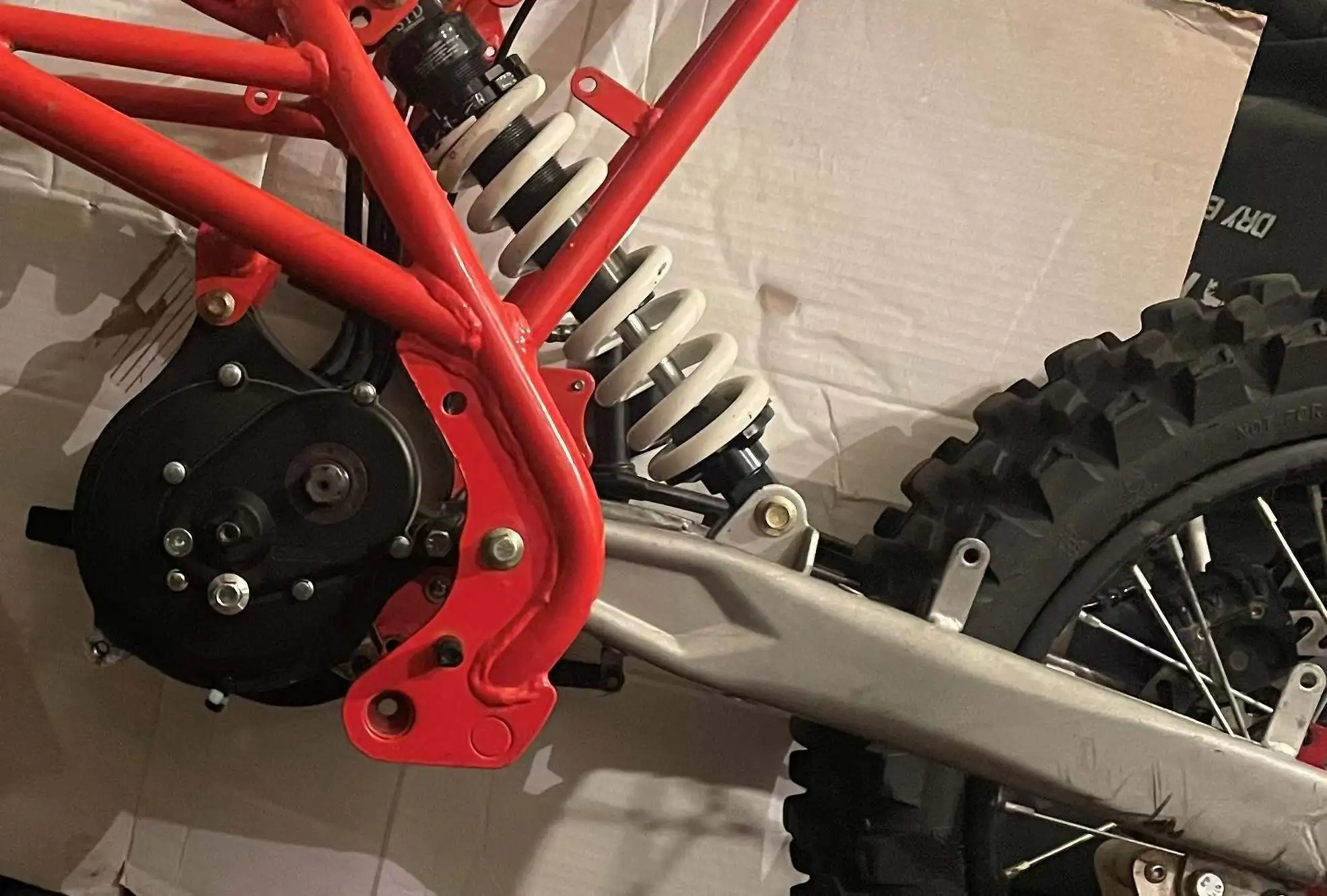 QS138 70H 3000W V3 100kmh PMSM Mid-Drive Motor With 1:2.35 Internal Reduction Gears For Electric Motorcycle Moped DirtBike