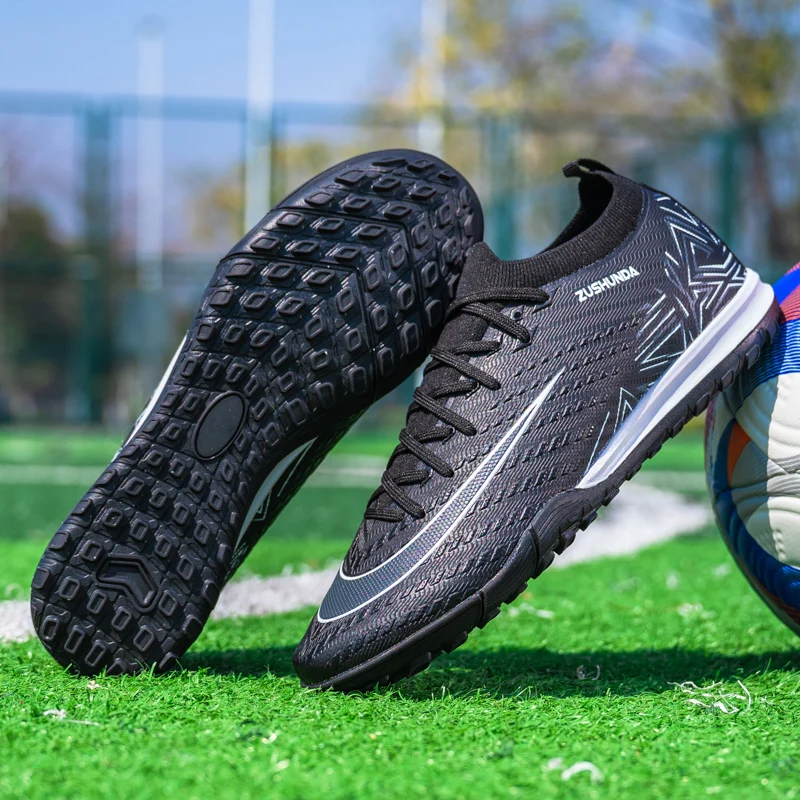 Men's Soccer Shoes TF/FG Non-Slip Turf Soccer Cleats Personalized Design Sport Shoes Casual Sneakers Fashion Football Boot 35-45