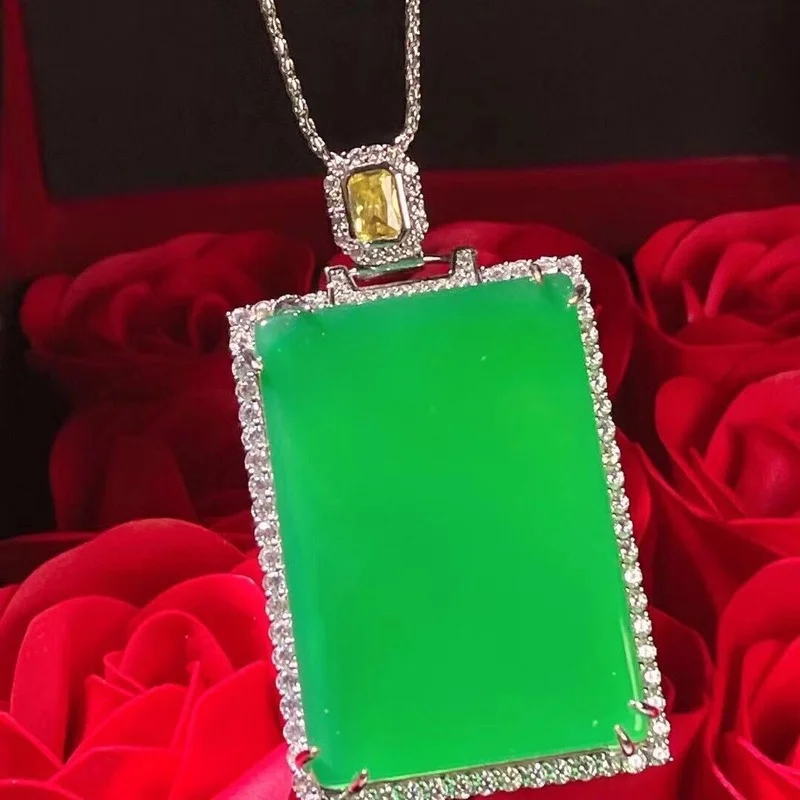 

Natural Agate Inlaid with High Ice Green Chalcedony Square Pendant Ladies Fashion Joker Necklace Jewelry