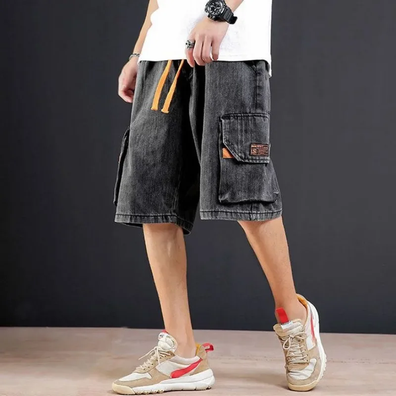 thumbnail image 1 of Pantalones vaqueros cortos de hombre con cordón largo y rectos, pantalones cortos de mezclilla para hombre, bermudas de diseñador de moda coreana, botones finos y groseros, corte XL, 1 of 5