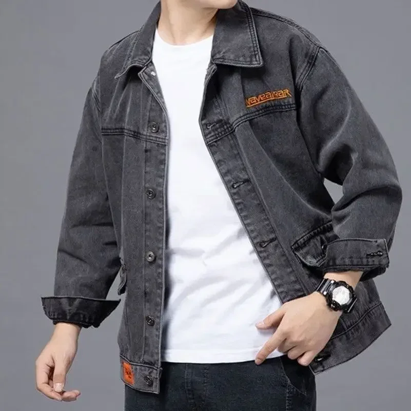 thumbnail image 1 of Chaqueta vaquera gris para hombre, con botones, azul, para otoño, precio económico, estética elegante, Joker, original, Corea, estilo rock bajo, 1 of 5