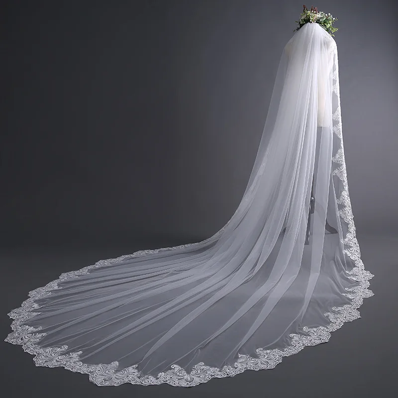 

3m*3m Long Lace Appliqued Wedding Veils Cathedral Bride Veil Women Bridal Headpiece Hair Accessory Women 1 Tier with Comb