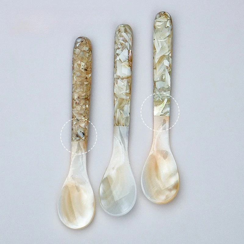 새로운 14cm 조개 스푼 천연 소라 꽃무늬 조개 스푼 샐러드 1개 디저트 커피 특수 식기류 창의적인 가정용 귀여운 스푼
