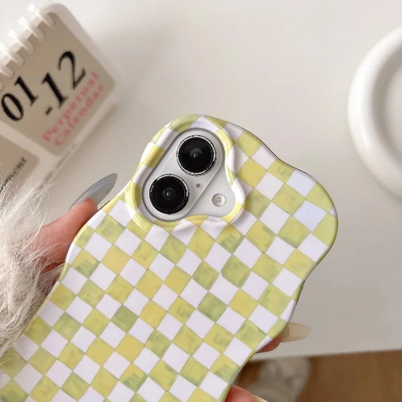 Glossy 2-in-1 TPU+PC Wave-Edged Phone Case with Comfortable Touch