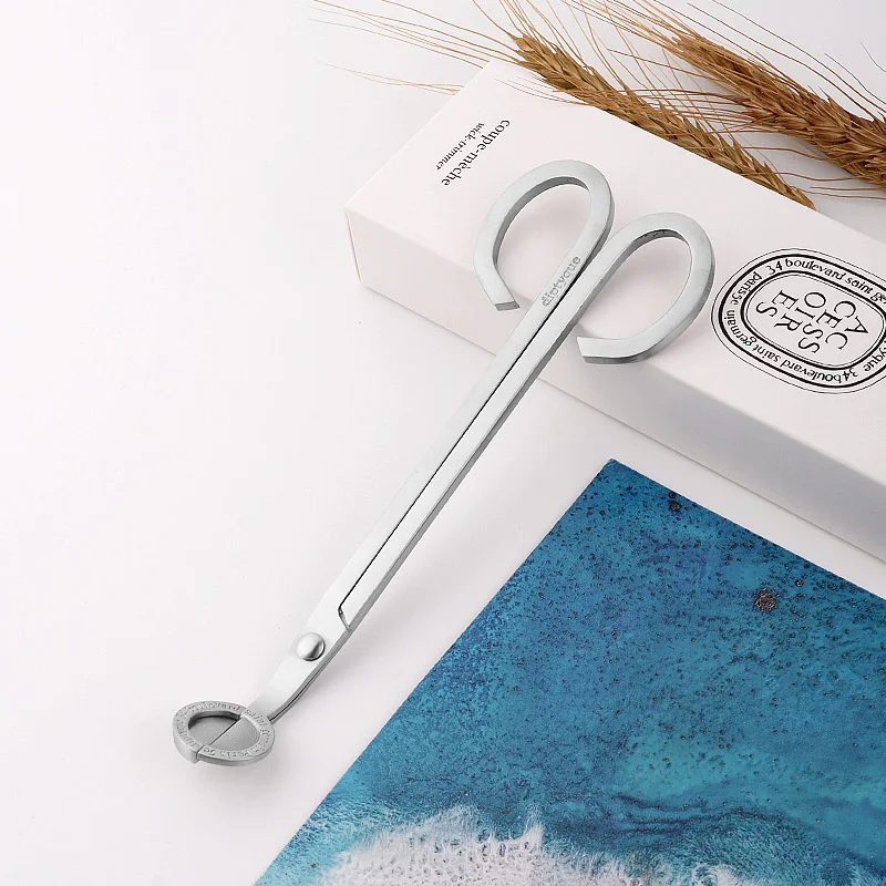 diptyque ディプティック スナッファー＆ウィックトリマー セット Gold Wick Trimmer - For candles | Diptyque Paris