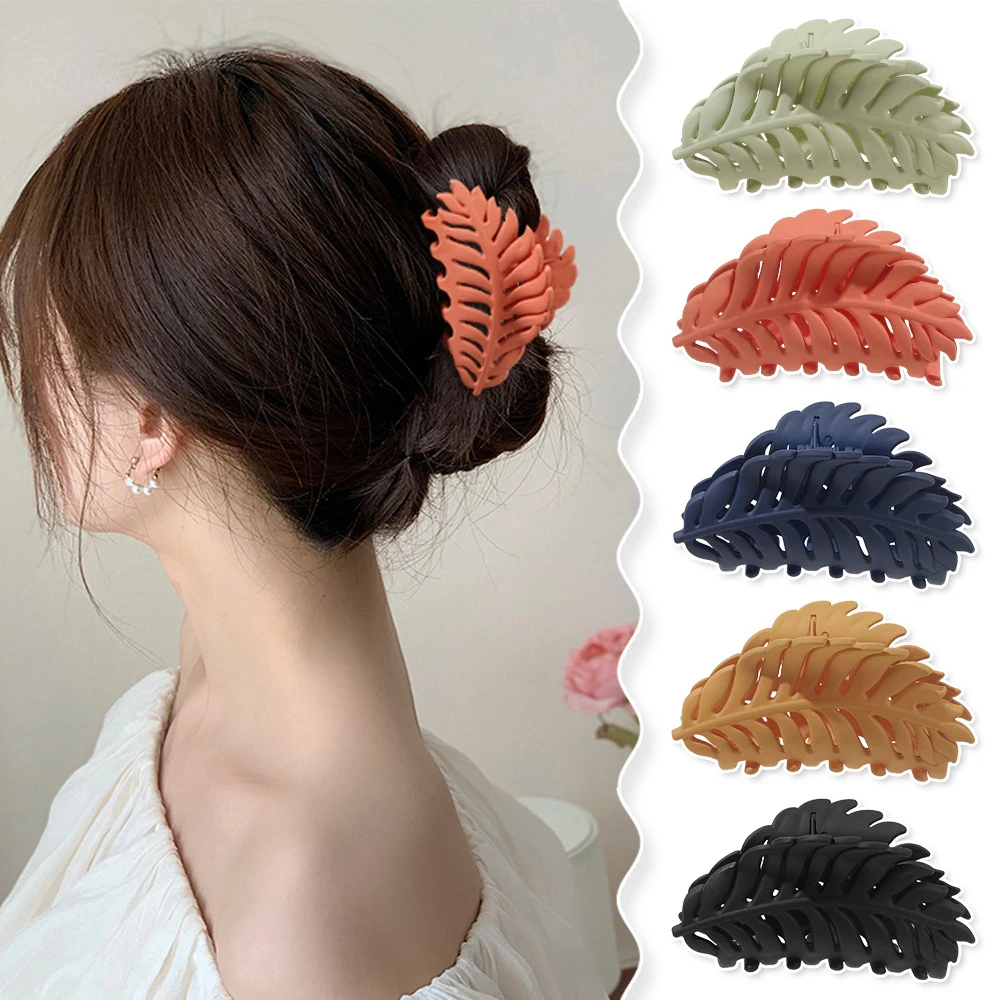 

Solid Color Claw Clip Large Barrette Crab Hair Claws Bath Clip Ponytail Clip for Women Girls Hairpins Headwear Hair Accessories