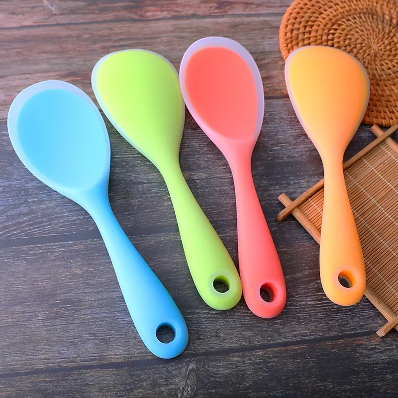 Non-Stick Hanging Silicone Rice Spoon Kitchen Ladle Saucepan Electric Rice Cooker Kitchen Cooking Scoop with Hole Household tool