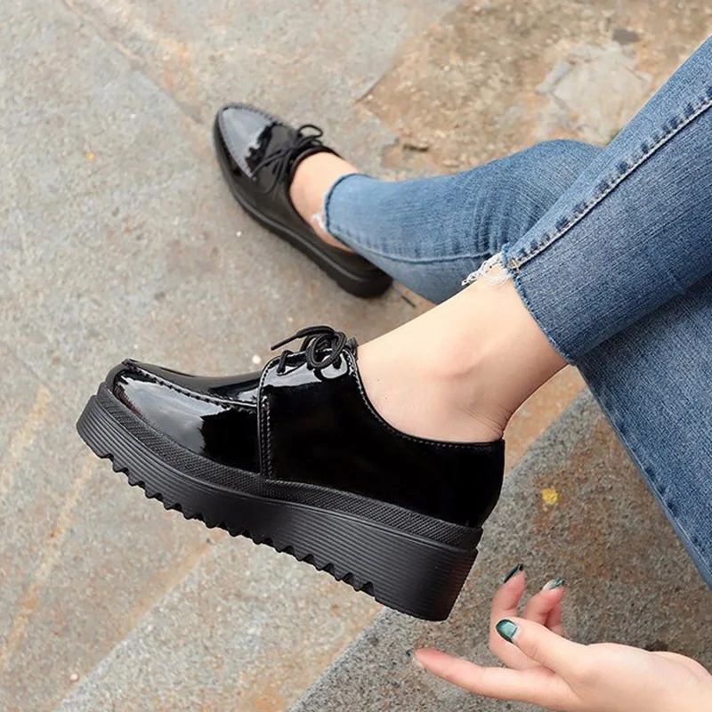 

Casual Shoes Platform Women Oxford Shoes Lace-Up Platform Shoes Black Patent Leather Cutout Brogues Wedges Platform Shoes