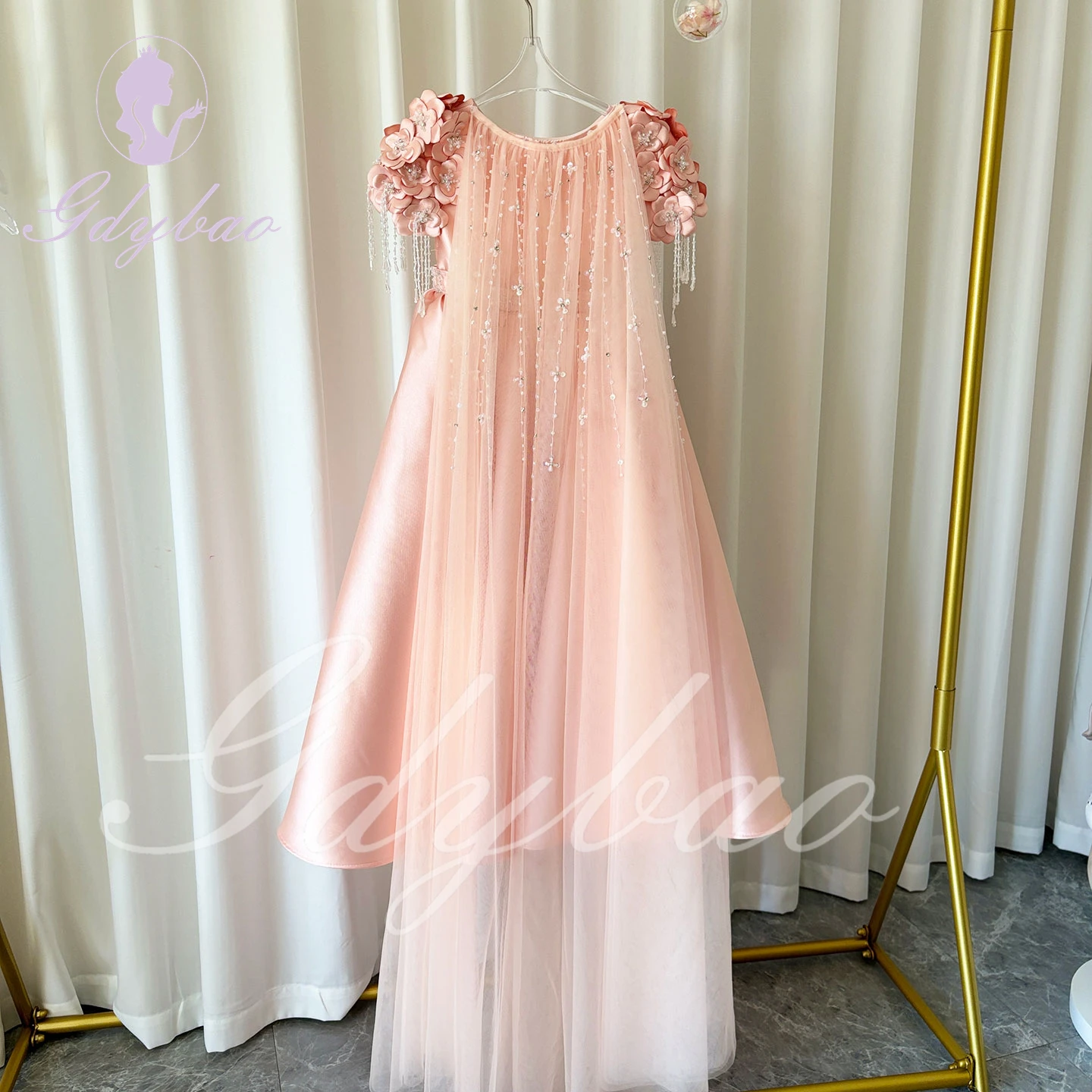 Pink Cloak Sleeves Flower Girl Dresses Pageant Gown for Wedding 3D Flower Appliques Elegant Birthday Party First Communion Gown