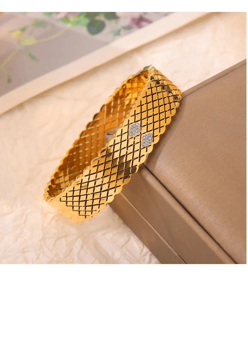 Neues 316L Edelstahl Vergoldetes Armband für Frauen Geometrisches Hohles Persönlichkeits-Armband Mädchen Luxus-Schmuck Accessoires – Detail 14