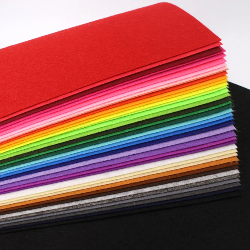 Premium 1mm Thick Square Felt Cloth for DIY Sewing, Crafts, and Home Decoration (40 x 50cm)