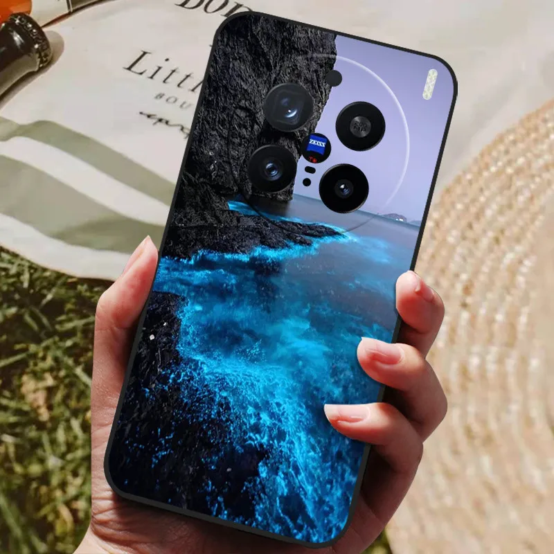 Luxury Painted Silicone Back Cover - Protective Shell