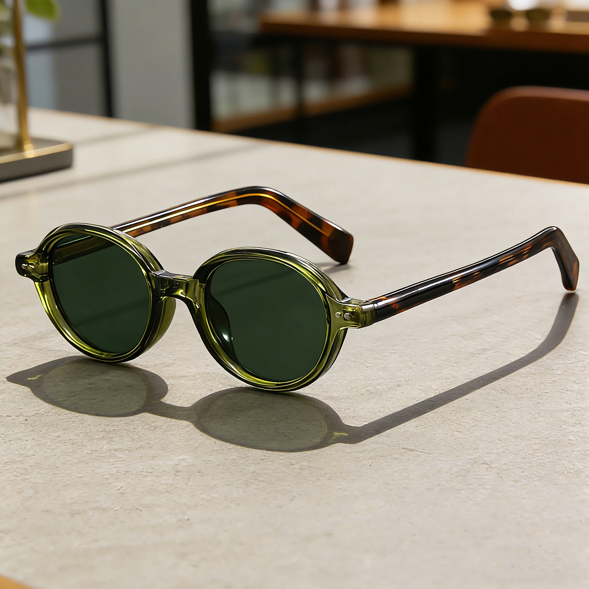 Vintage-Inspired Green Round Sunglasses with Leopard Print Accents and UV400 Protection