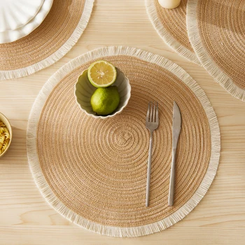 4-Piece Round Woven Placemats 1