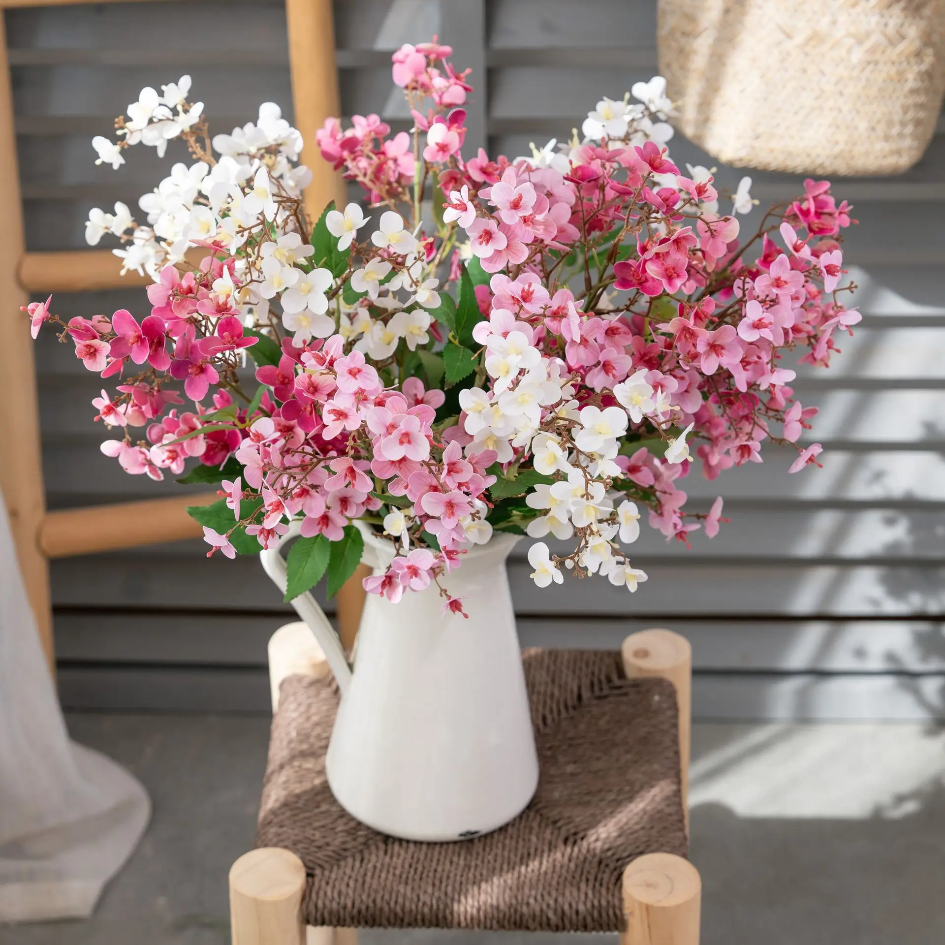 5-teiliger künstlicher Latex-Blumenstrauß mit kleinen Zweigen und Gänseblümchen, Brautstrauß, Hochzeitsdekoration, Blumenarrangement, echt anfühlende Blumen, Party- und Heimdekoration