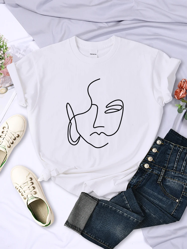 Abstract Eenvoudige Slag Gezicht Prints Vrouwen T-shirts Hip Hop Ademende Korte Mouw Zachte Street Casual Tops Vrouwelijke Tee Kleding