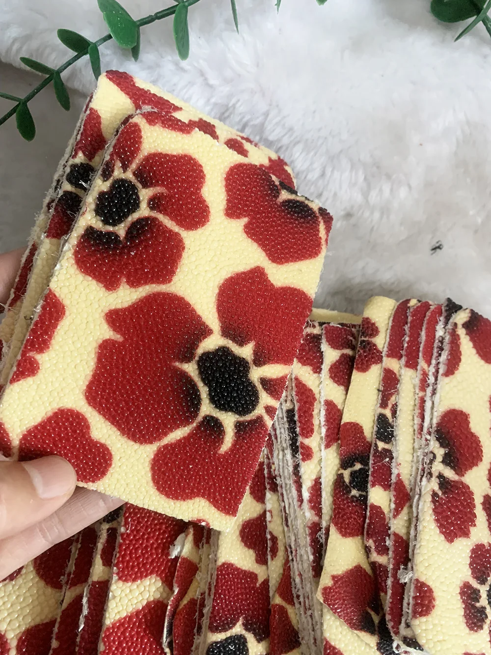 2개/3개의 진주빛 물고기 피부색 꽃무늬 프린트는 DIY 걸이 장식 카드 가방 재료로 사용할 수 있습니다.