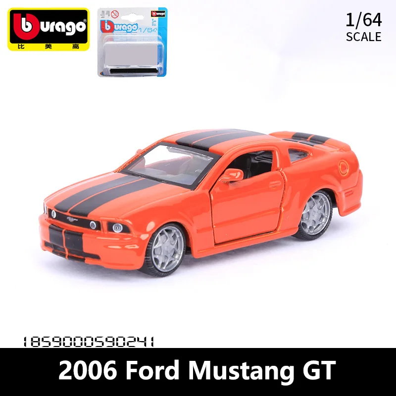 

Модель автомобиля Ford Mustang GT из сплава, 1:64, 2006