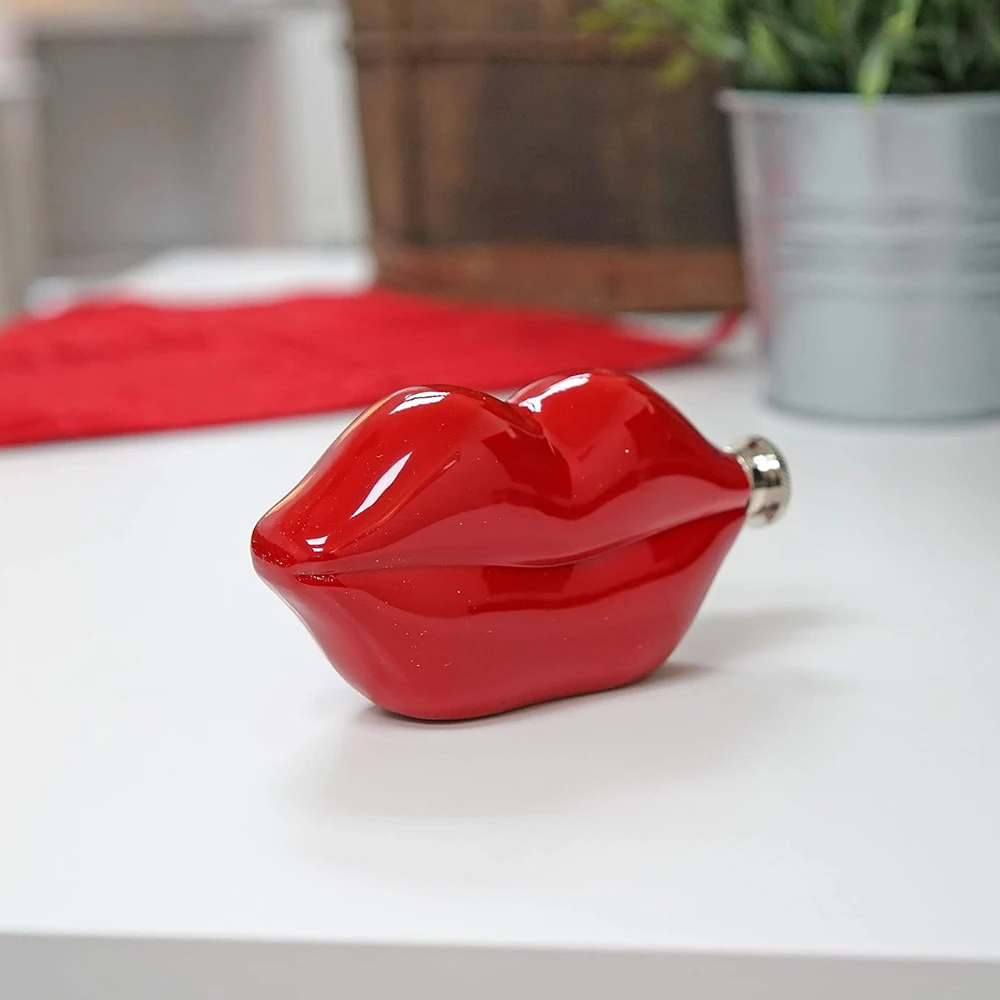 HEESUNG 5oz Hot Selling 304 Stainless Steel Funny Red Lips, Pink Pure Hip Flask Charming Style Whiskey Alcohol Bottle