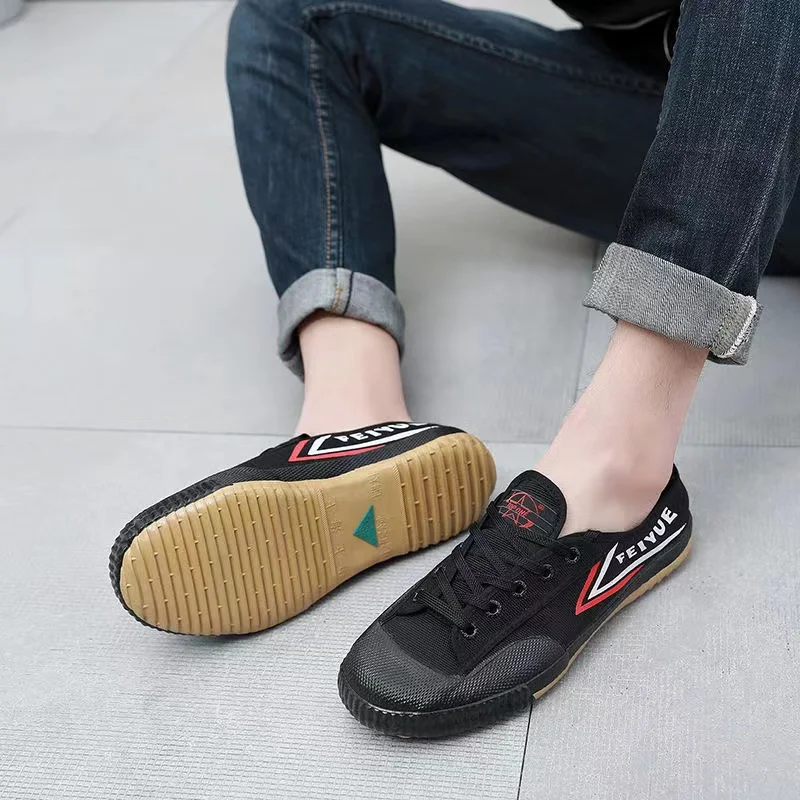 Canvas Kung Fu Shoes Men Shoes for Woman Martial Arts Tai Chi Taekwondo Karate Black and White Sports Training Shoes Large