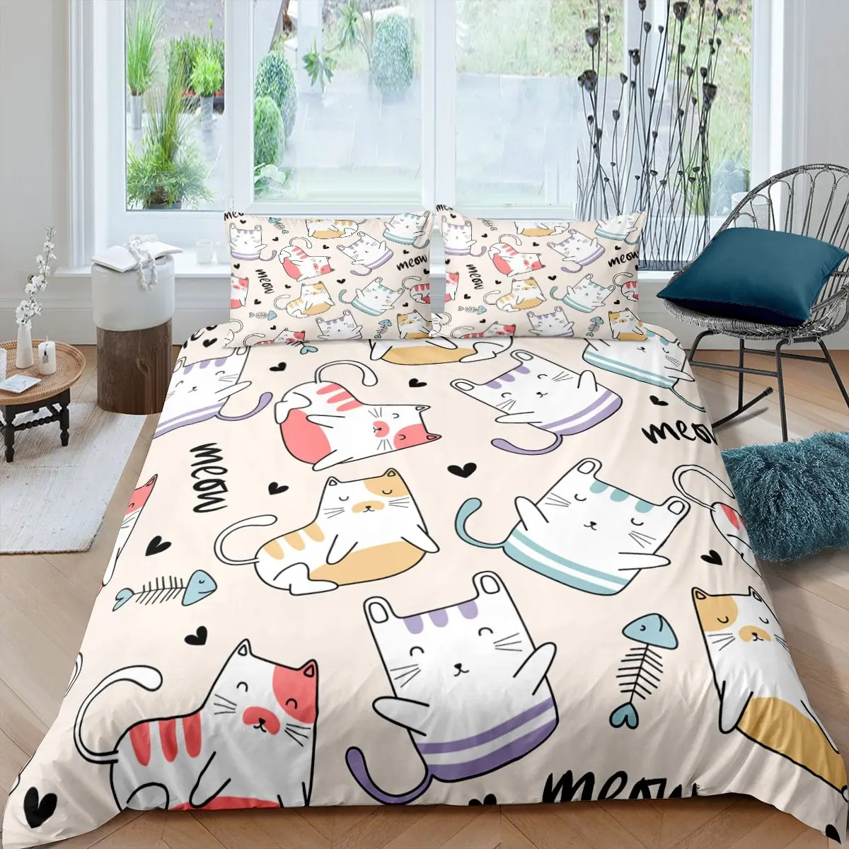 duvet cover and pillow case with many happy cartoon cats and fish bone patterns