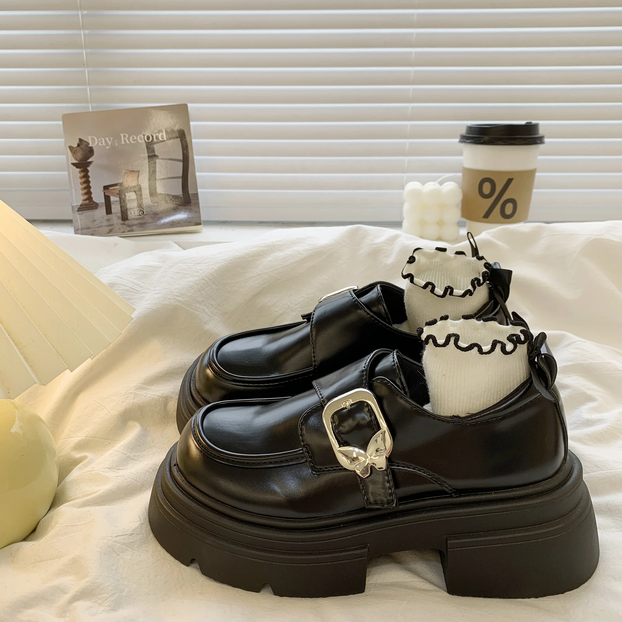 

Womens Derby Shoes Autumn Clogs Platform Shallow Mouth British Style Round Toe Casual Female Sneakers Black Flats Loafers With F