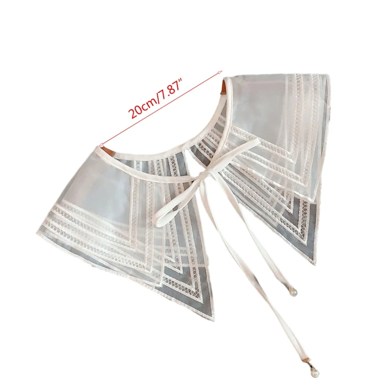 Рисунок 6 - Съемный накладной воротник с вышивкой