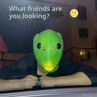 Маска с головой зеленой рыбы, игрушка, скульптура из песка, игра в странную крышку головы зеленой рыбы — изображение 3