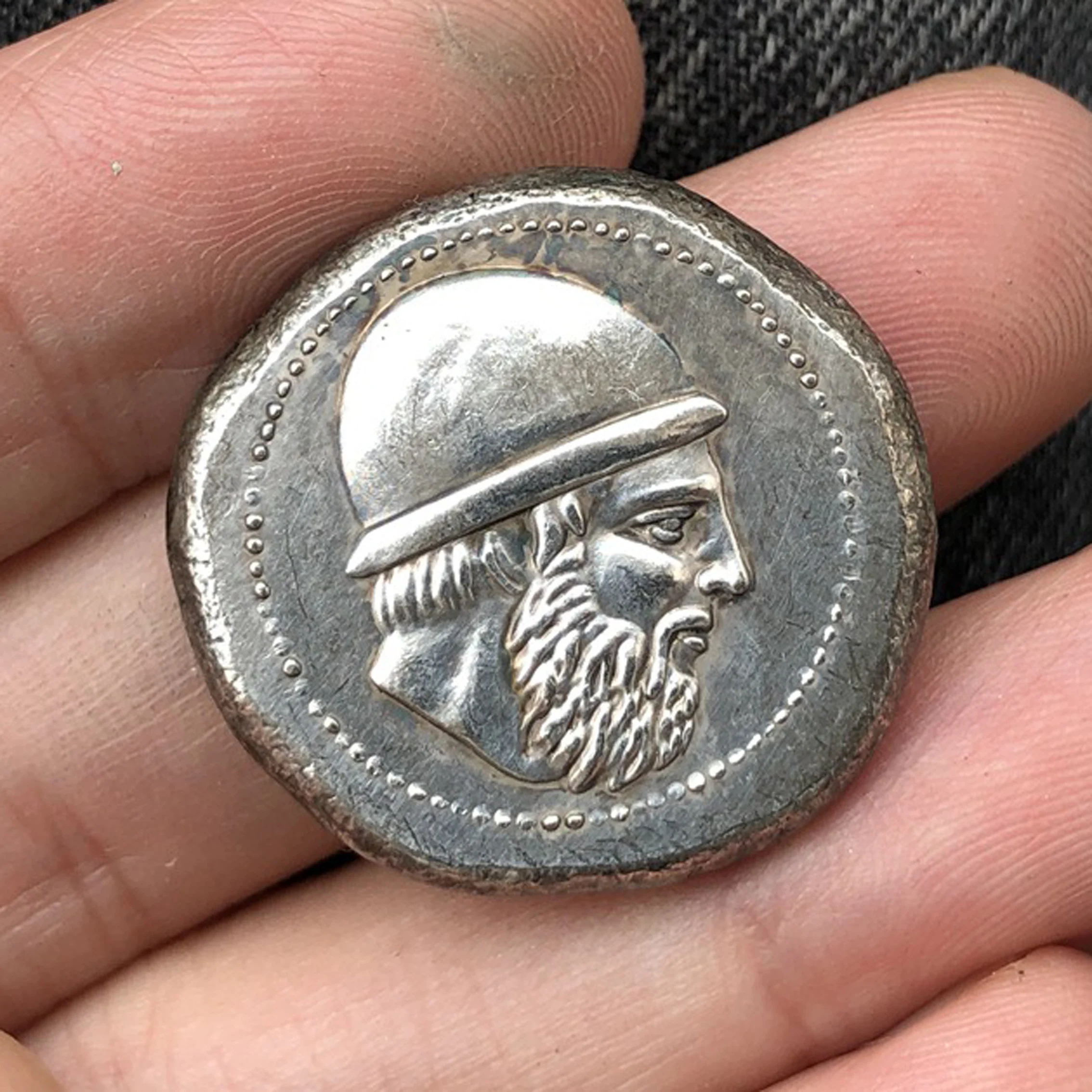 

Lrregularly Shaped Coins Exquisitely Hand-Polished Magic Props Birthday Gifts Home Decoration Ancient Greek Collection