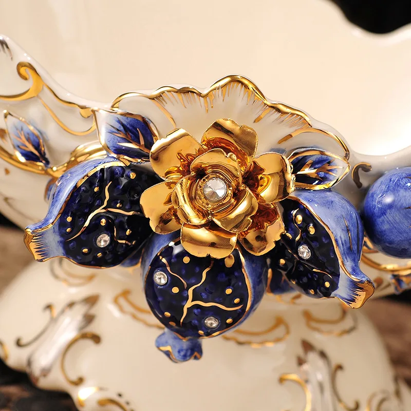 

Creative Color Painted Gold Ceramic Fruit Plate Living Room Decoration European Large Fruit Plate Crafts