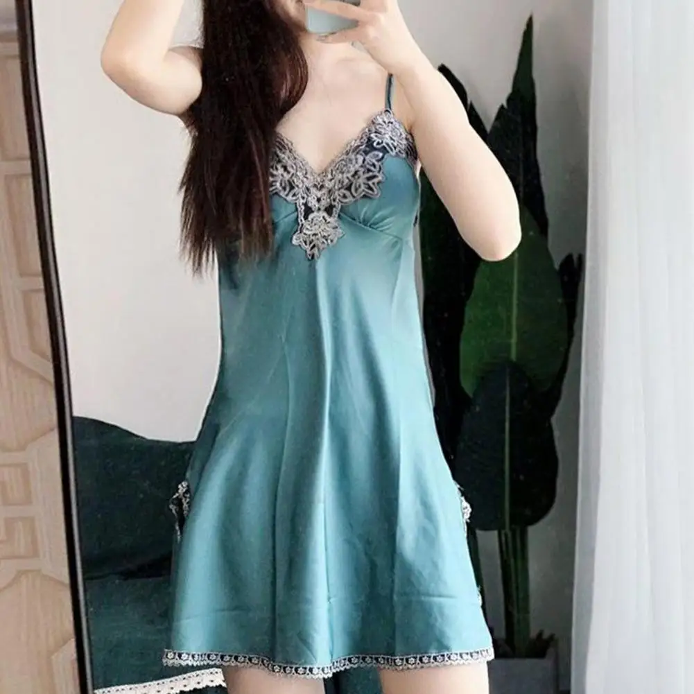

Women Satin Pajama Set Lady Soft Nightgown Silky Satin Lace Patchwork Women's Pajamas Set with Top Shorts Pants Loose Lace-up