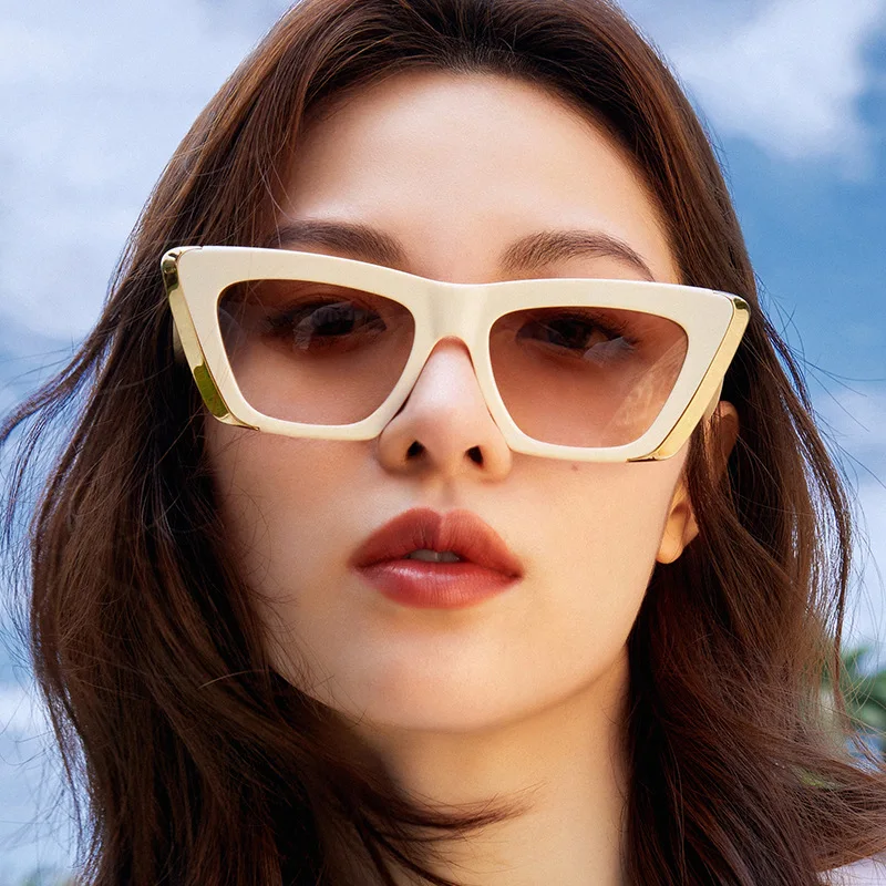 

DYTYMJ Cat Eye Sunglasses Women Luxury Brand High Quality Sunglass Vintage Glasses for Women Retro Cateye Gafas De Sol Mujer