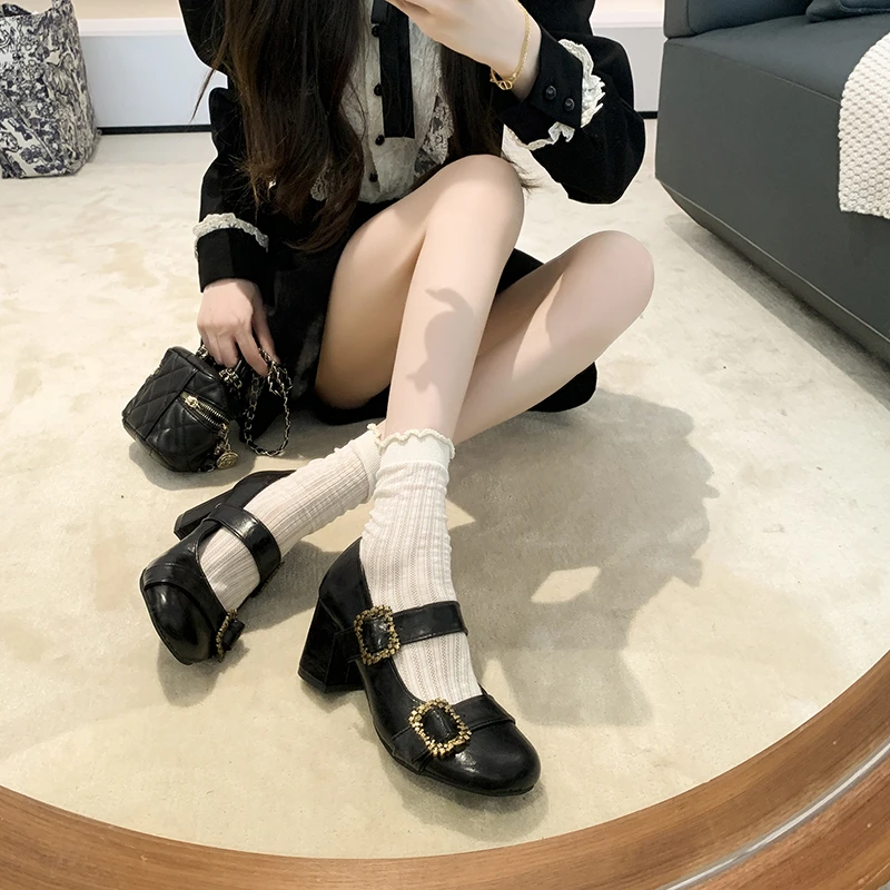 Retro Style Round Toe Flat Single Shoes Women's New Versatile One-word with Square Buckle Mary Jane Shoes