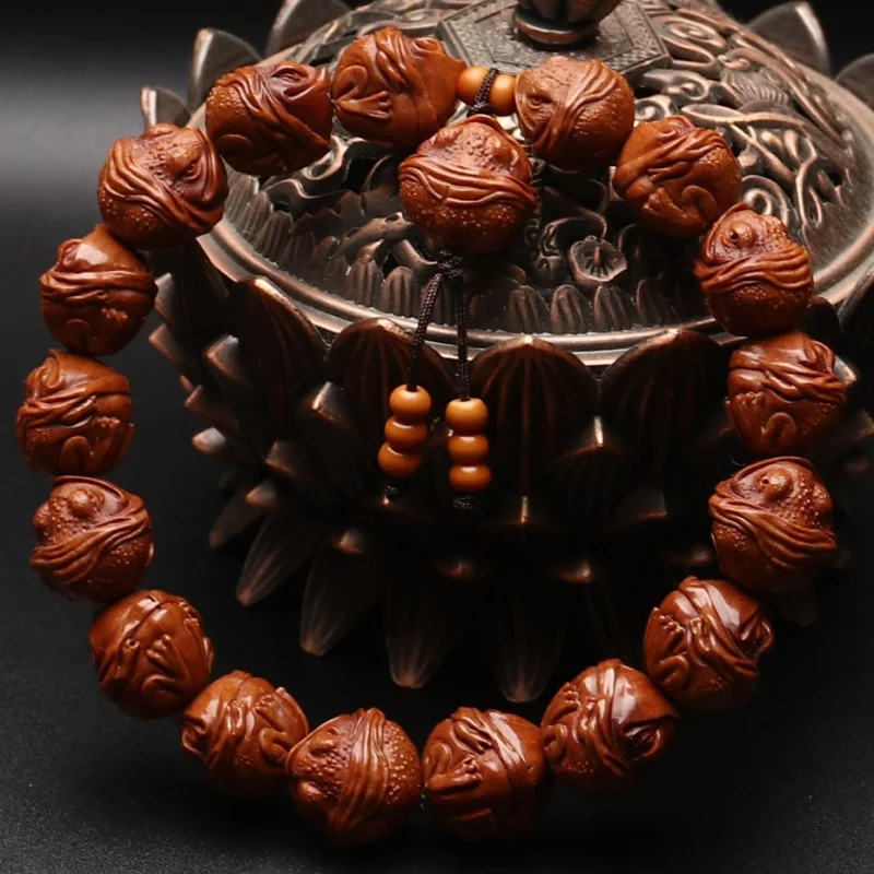 

New Dragon Pattern Small -Carved Lucky Golden Toad Hand-Held Bracelet Walnut