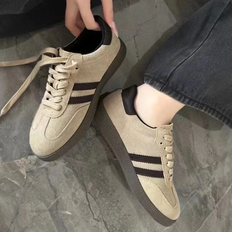 2024 Autumn New Flat Casual Frosted Board Shoes Retro Fashion Lace-up Women's Single Shoes Women Sneakers 6