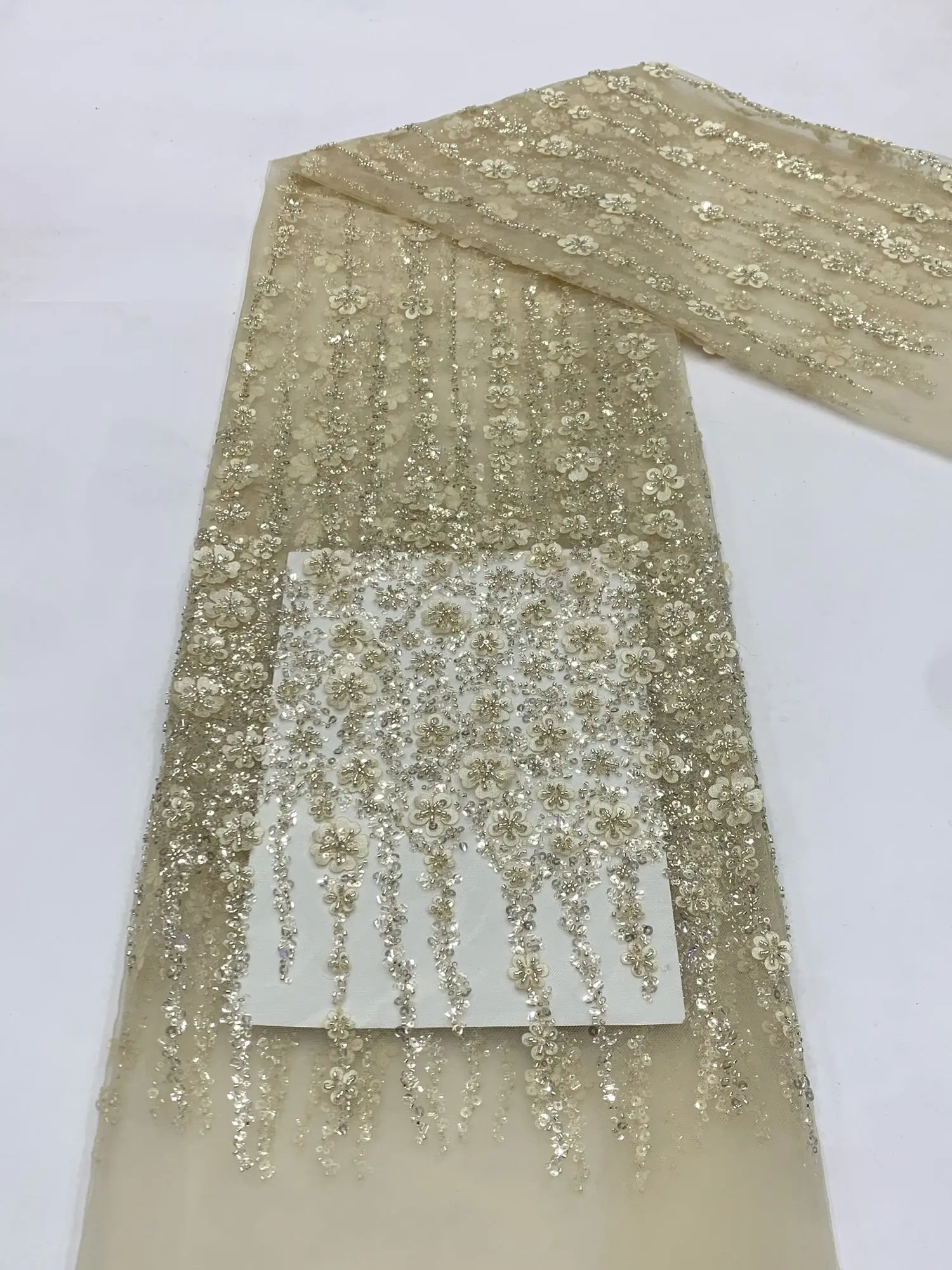 

2023 gold Luxury French Tulle Net Lace with Sequins and Beads African Nigerian Embroidered Lace Fabric Lace Fabric for Sewing