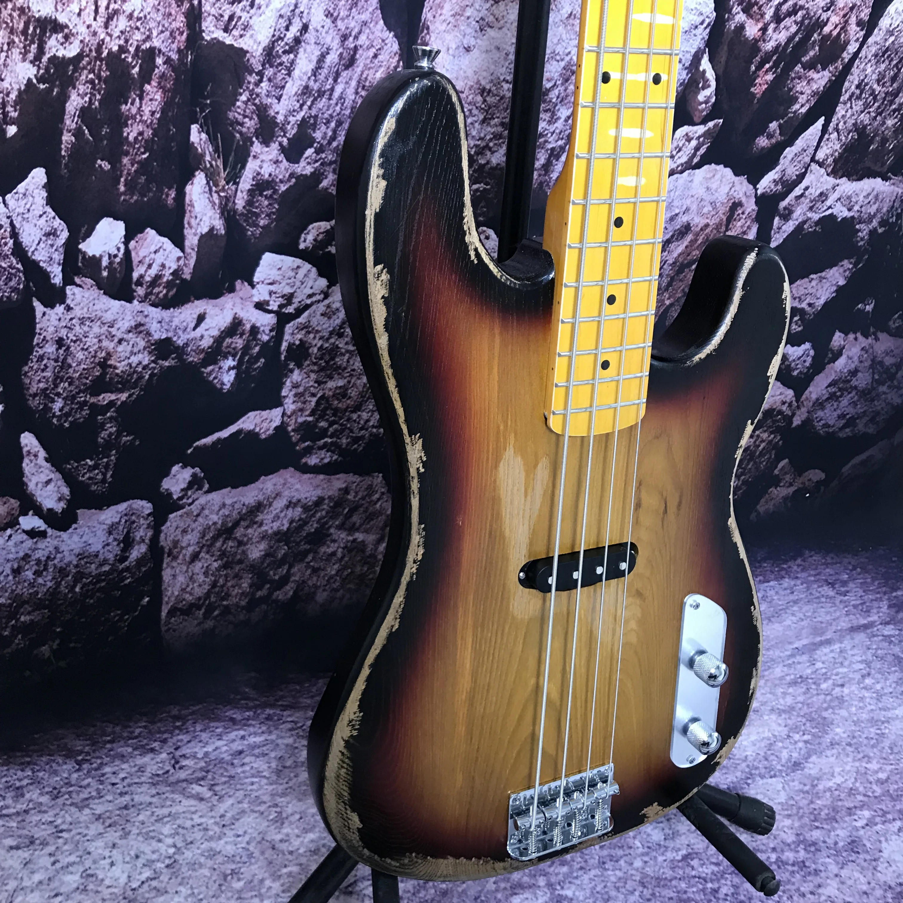 factory electric guitar bass 3TS color hand made heavy relic 4strings
