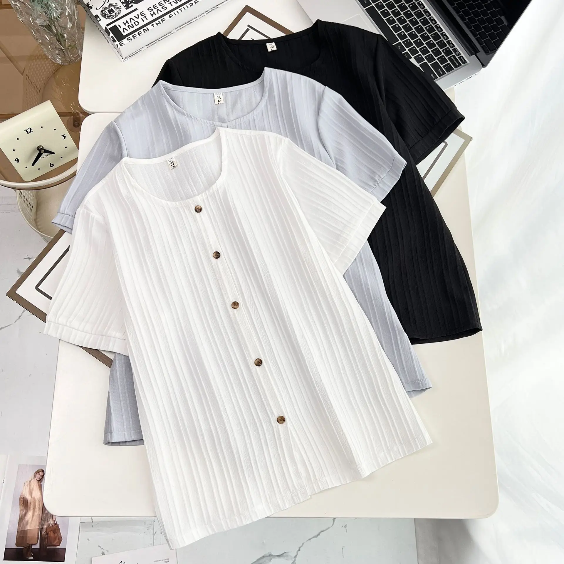 100KG New Summer Style Accordion Vertical Striped Short Sleeve Shirt Plus Size Women's Casual Chiffon Blouses 313
