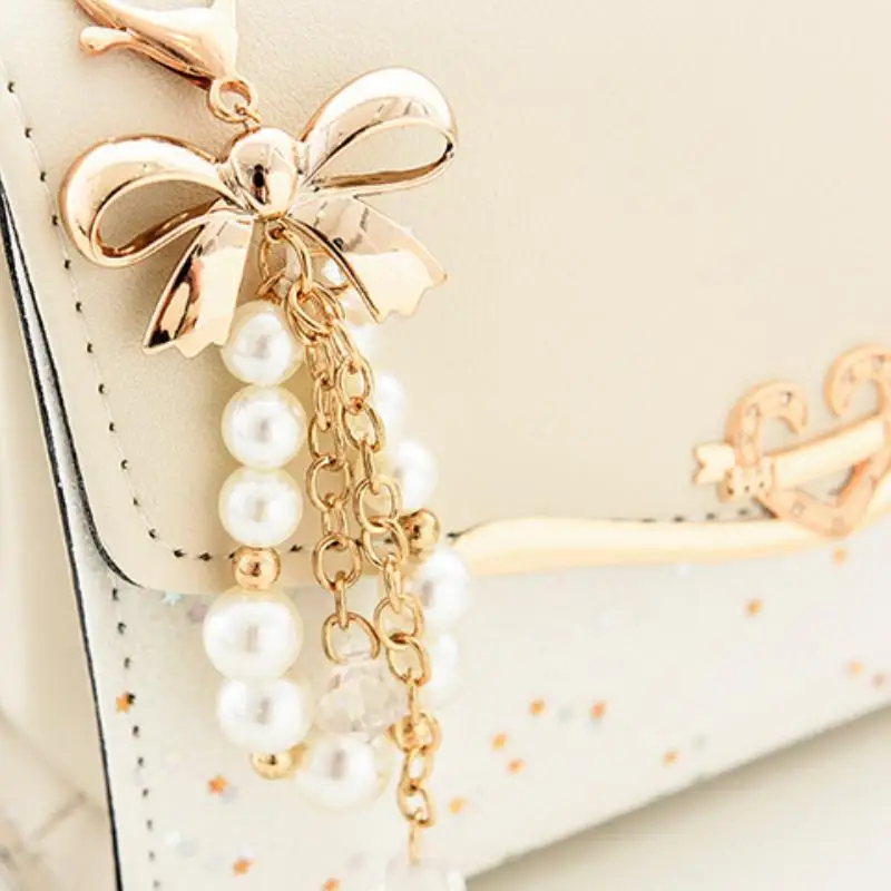 1Pcs Luggage-Ladies Messenger Bag/shoulder Bag-Pu Bag-Artificial Leather Lining-Divided Into Two Kinds of Pendants (No Pendants)