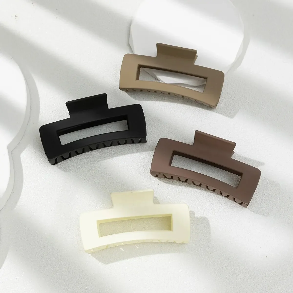 Plastic Hair Accessories 1Pc Ladies Retro Temperament Simple Fashion Frosted Geometric Rectangular Cutout Updo Shark Hair Grab
