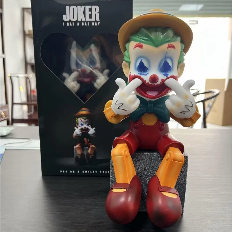 Hot Toys Marvel Dc Anime Suicide Squad Pinocchio Joker Scena Seduta Statua Inamabile Hobby Modello Da Collezione Decorazione Giocattolo Regalo