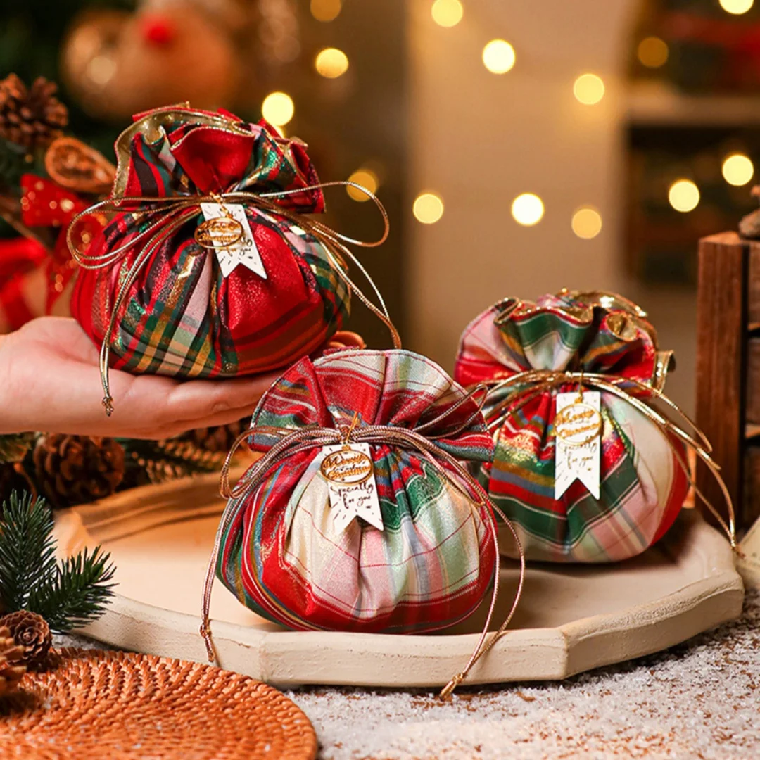 Wine Red Plaid Christmas Gift Bag Portable Drawstring Candy Bags Christmas Eve Apple Box Cookie Biscuit Packaging Bag for Kids