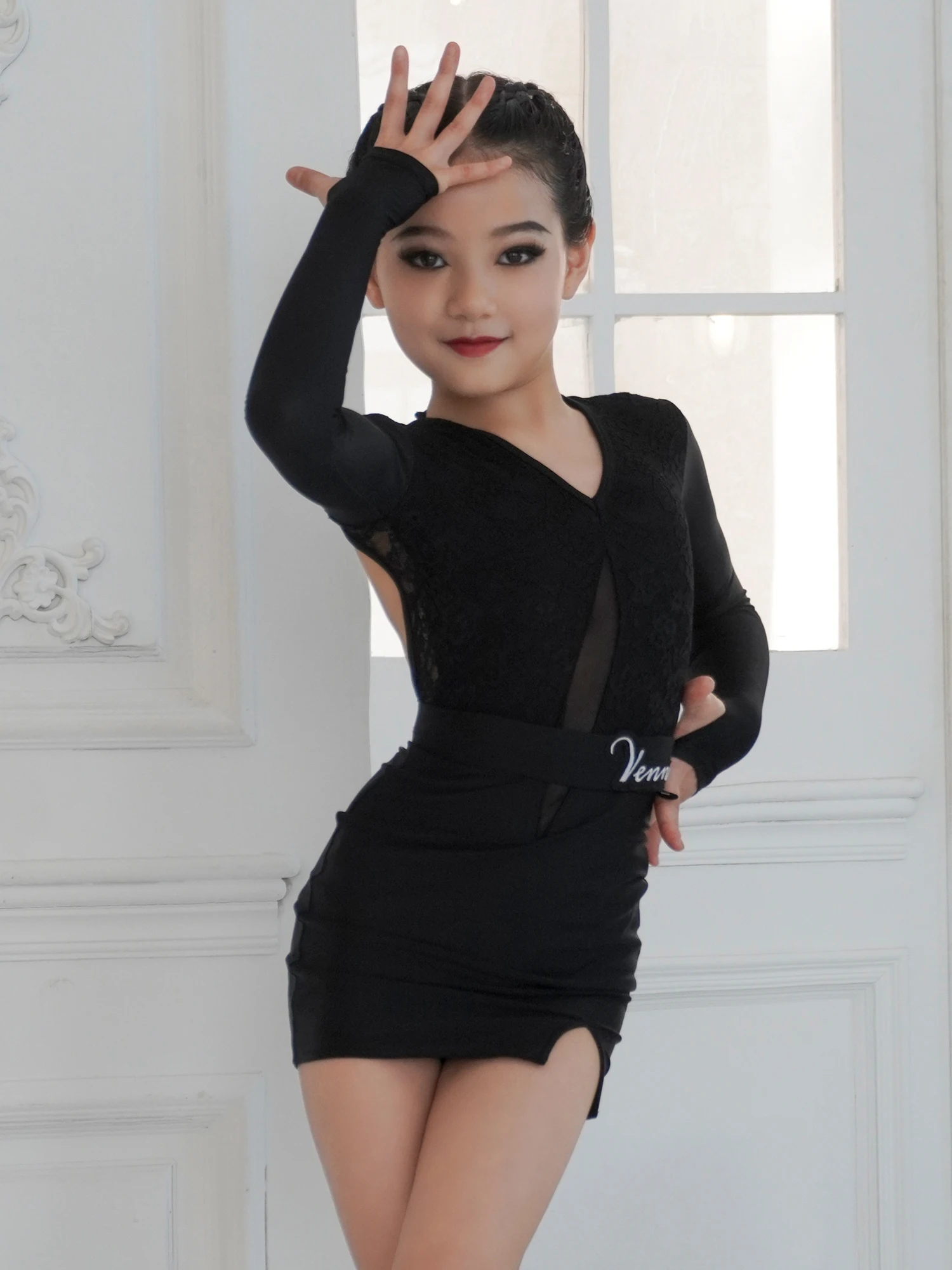 VennyLatin  ǻ,  Ҹ, 鸮, ǽ , ̼ 躹,   巹
