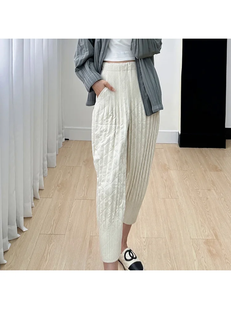 Miyake Pleated and Cotton Feet Pants for Women's Autumn /Winter 2023 New Simple and Fashionable Solid Color Thickened Pants