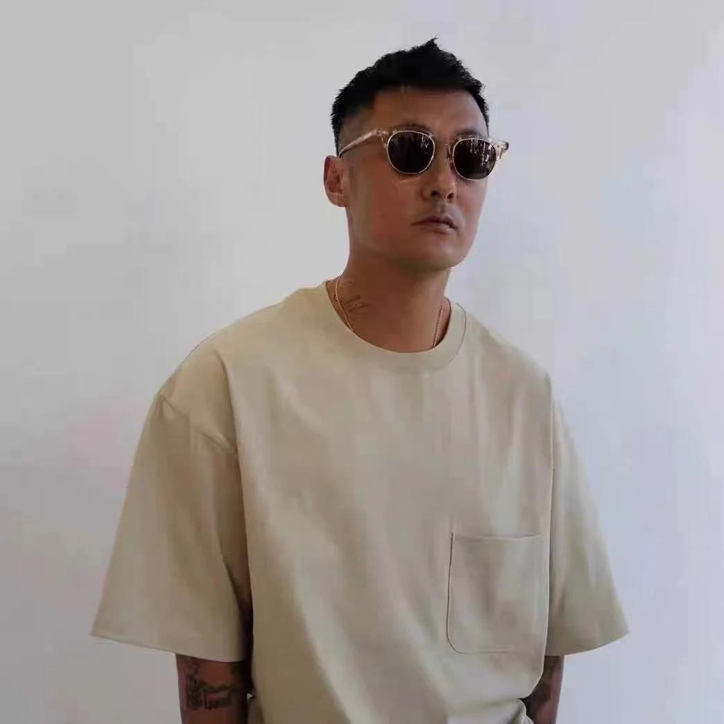 

Japanese Co branded Pocket Loose Short sleeved T-shirt by Yu Wenle Same Style oversized t shirt harajuku streetwear