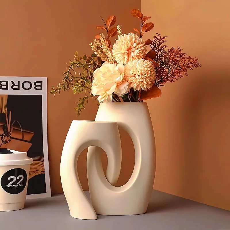 

Creative Ceramic Vases, High-end Light Luxury Living Room Dry Flower Arrangement, Home Decoration Ornaments, Various Styles
