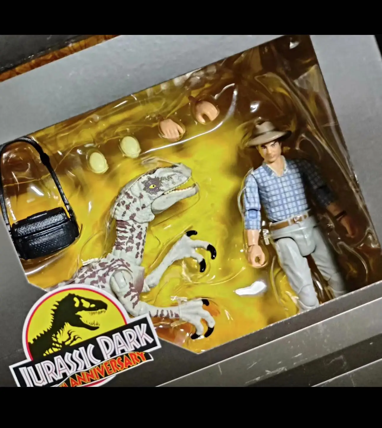 thumbnail image 1 of Figura de acción original de Jurassic World Hammond Collection, modelo Trex Baryonyx Velociraptor Jurassic Park, dinosaurio, juguetes para niños, 1 of 5