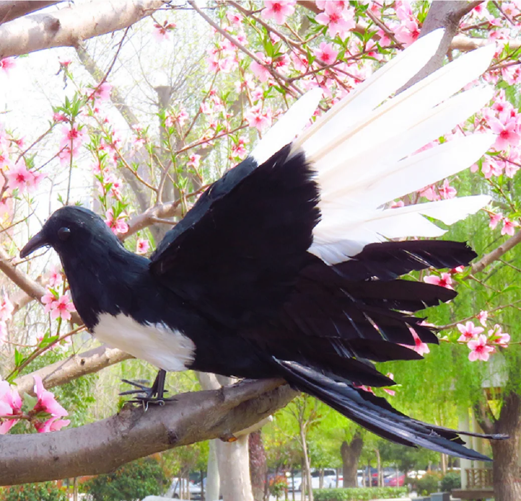 

new black&white simulation foam and feathers wings crow model home decoration toy about 30x50cm c2756